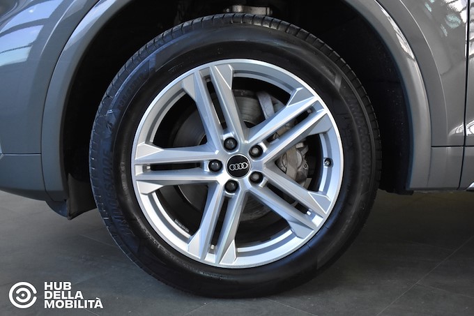 AUDI Q5 SPB 40 TDI quattro S tronic S line